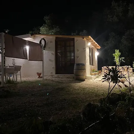 Trullo Dell Orto 奥斯图尼