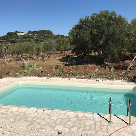 Trullo Dell Orto 度假居