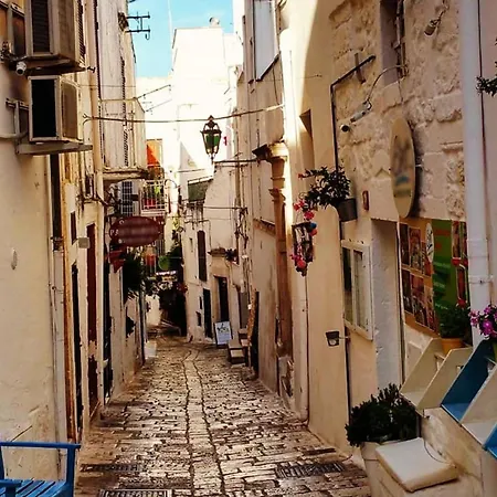 Trullo Dell Orto 度假居 *